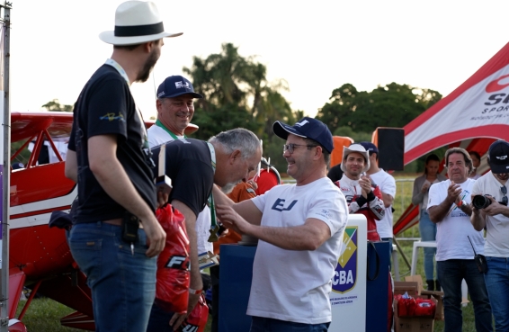 QUARTO DIA SÁBADO.00_36_43_29.Still032.jpg