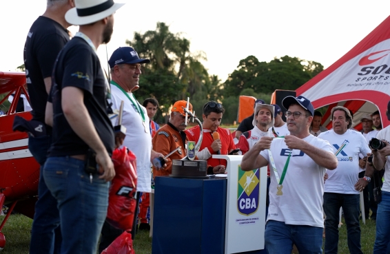 QUARTO DIA SÁBADO.00_36_40_29.Still031.jpg